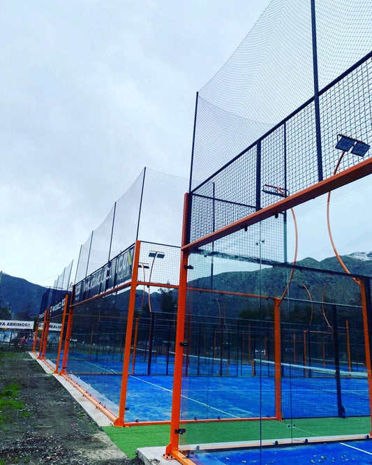 Red atrapa pelotas para canchas de padel